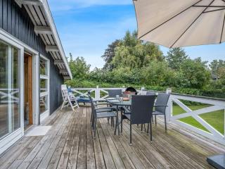 Holiday Home Hansiane - 80m from the sea by Interhome - 4
