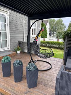 liten leiligheten uten soverommet,sovesofa i stuen , i kjelleren - 8