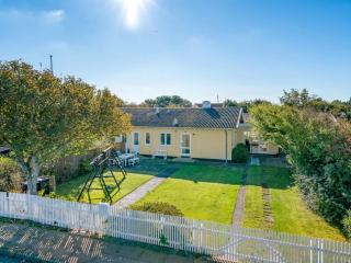 Holiday Home Julie - 700m from the sea by Interhome - 6
