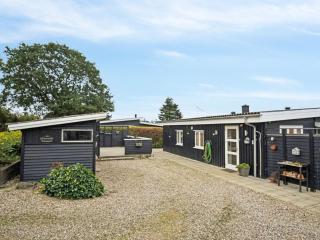 Holiday Home Yngvy - 500m from the sea by Interhome - 7