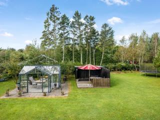 Holiday Home Roar - 10km from the sea by Interhome - 2