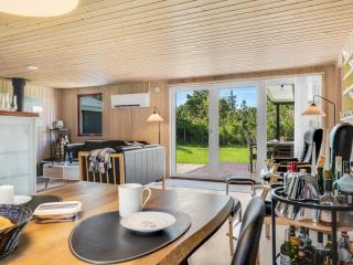 Holiday Home Rajna - 500m to the fjord by Interhome - 2