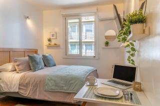 Enjoy and Unwind in Our Cozy Home - 0