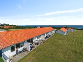 Apartment Sandrine - 400m from the sea by Interhome - 1