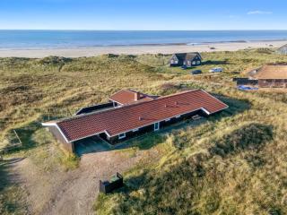 Holiday Home Jaana - 10m from the sea by Interhome - 0