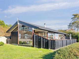 Holiday Home Mariska - 100m from the sea by Interhome - 4