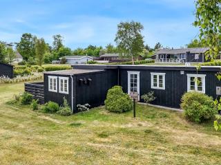 Holiday Home Blomma - 800m from the sea by Interhome - 9