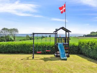 Holiday Home Imilie - 450m from the sea by Interhome - 4