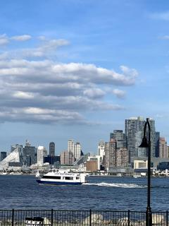 Luxury duplex - 10 min to NYC/Times Square - 2