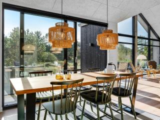 Holiday Home Helga - 900m from the sea by Interhome - 3