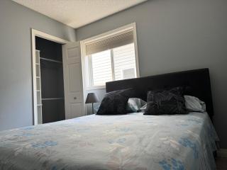 Cozy Comfort Rooms in SE Calgary, Canada - 1