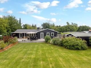 Holiday Home Runhild - 450m from the sea by Interhome - 8