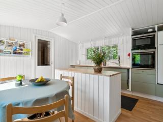 Holiday Home Sylvie - 400m from the sea by Interhome - 5