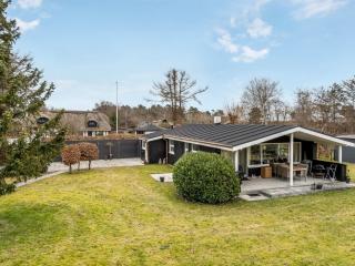 Holiday Home Rikkart - from the sea by Interhome - 0