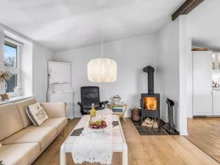 Holiday Home Rikkart - from the sea by Interhome - 2