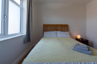Luxury 1st floor modern flat, close to city with free parking - 1