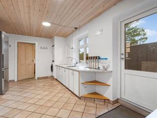 Holiday Home Kerttuli - 540m from the sea by Interhome - Marielyst - 8