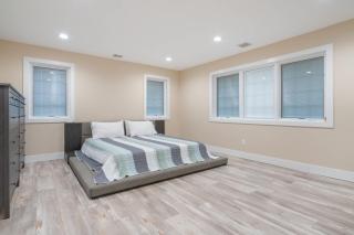 Luxury 6BR House with Pool & Outdoor BBQ - 4