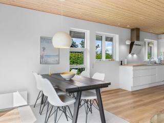 Holiday Home Næwe - 100m from the sea by Interhome - 4