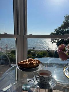 Mumbles Cottage & Stunning Ocean Views - Sleeps 4 - 8