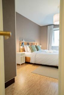 Large City-Centre Apartment - 0
