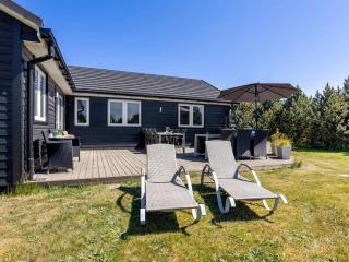 Holiday Home Danika - 1-5km from the sea by Interhome - 4