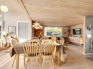Holiday Home Elsabet - 700m to the inlet by Interhome - 9