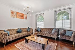 Royal Oak House 3BR Near City Centre - 0
