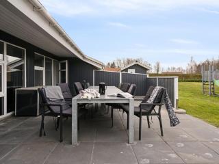 Holiday Home Akira - 250m from the sea by Interhome - 5