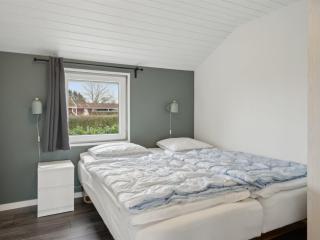 Holiday Home Akira - 250m from the sea by Interhome - 2