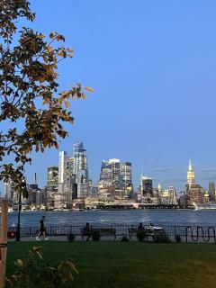 Luxury duplex - 10 min to NYC/Times Square - 6