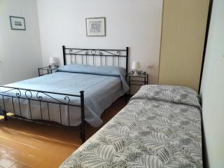 Gianlu Cosy Apartment with AC - 9