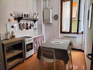 Gianlu Cosy Apartment with AC - 8
