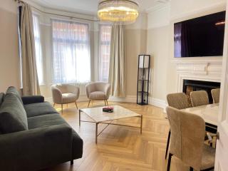 Spacious 4 Bed Flat Paddington Little Venice Sleeps 8 - Londres - 0