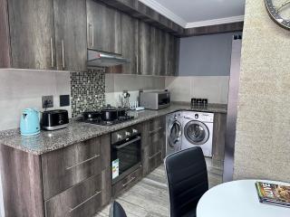 Umhlanga Ridge 3-Bedroom Luxury Apartment - 7