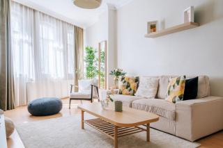 Upscale Apartments w Balcony - Near Istiklal - 3