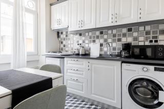 Chic Flat 5 min to Galata Tower in Istiklal Ave - 2