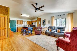 Peaceful Nutrioso Cabin Retreat with Mountain Views! - 5