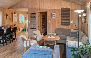 4 Bedroom Cozy Home In Straumgjerde - 7