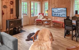 4 Bedroom Cozy Home In Straumgjerde - 6