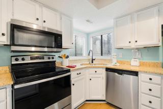 Perrin Place J - 3rd Row - Ocean Drive Section - 1