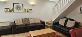 Family and dog-friendly holiday home - 134 Hengar Manor - 8