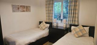 Family and dog-friendly holiday home - 134 Hengar Manor - 1