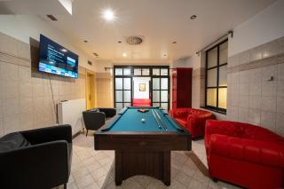 Party ClubHouse with Bar, Panoramic Pool & Sauna - 9