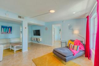 Relaxing home Mini-Golf-heated pool - 3