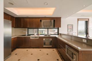 LakeSide Exclusive Serviced Apartment by SSens Homes - 4