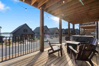 Pineapple Pointe - Stay for 20 - 4