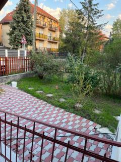 Cozy House with Garden and FreeParking - 8