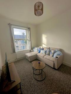 IN PROCESS - East London Flat Near Stratford - 0