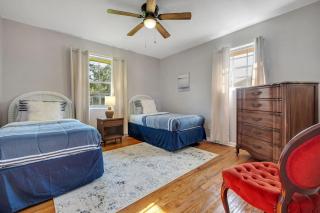 Spacious Stay Steps from FAMU Ideal for Groups - 5